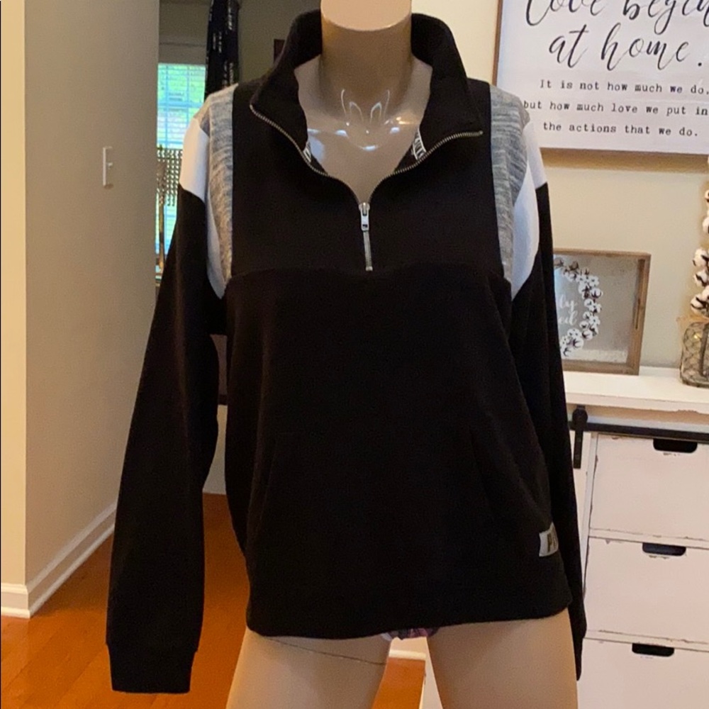 PINK Victoria’s Secret pull over